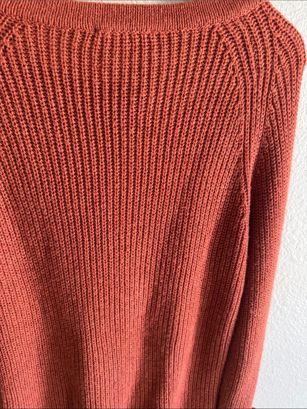 Marine Layer Lace-Up Ribbed Crewneck Sweater - Rust - Picture 4 of 6